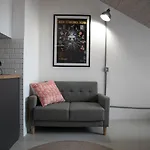 Cibrario Cit Apartment _ Circle